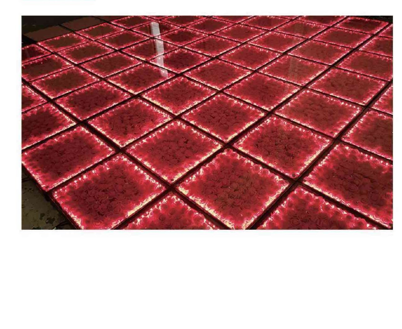 Mirror bloom flower tile